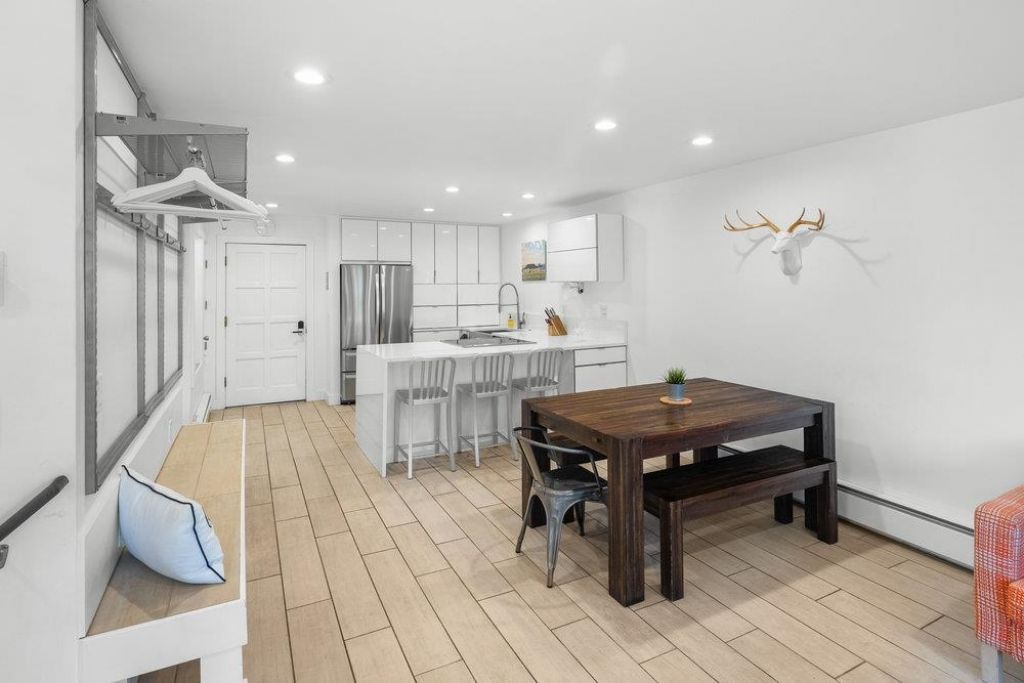 2090 Chalet Road, Alpine Meadows, CA 96146 Photo