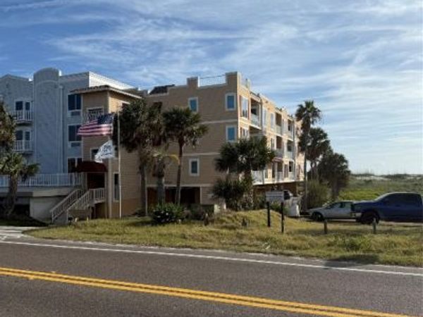 32 S FLETCHER Avenue, Unit 105, Fernandina Beach, FL 32034