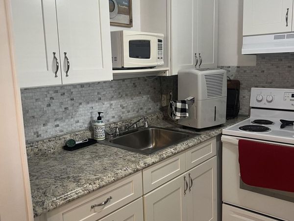 132 Berkshire F, West Palm Beach, FL 33417