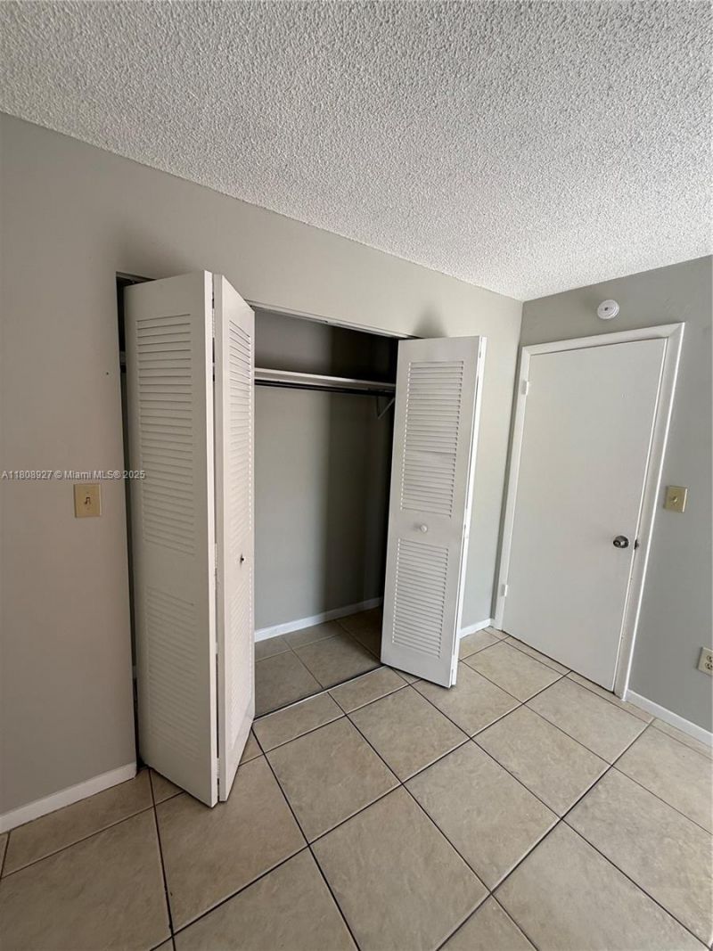 4705 NW 7th St, Unit 203-7, Miami, FL 33126 Photo