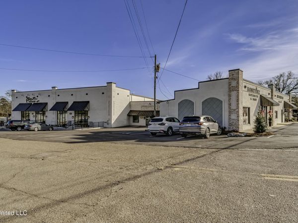 608 Highway 51, Ridgeland, MS 39157