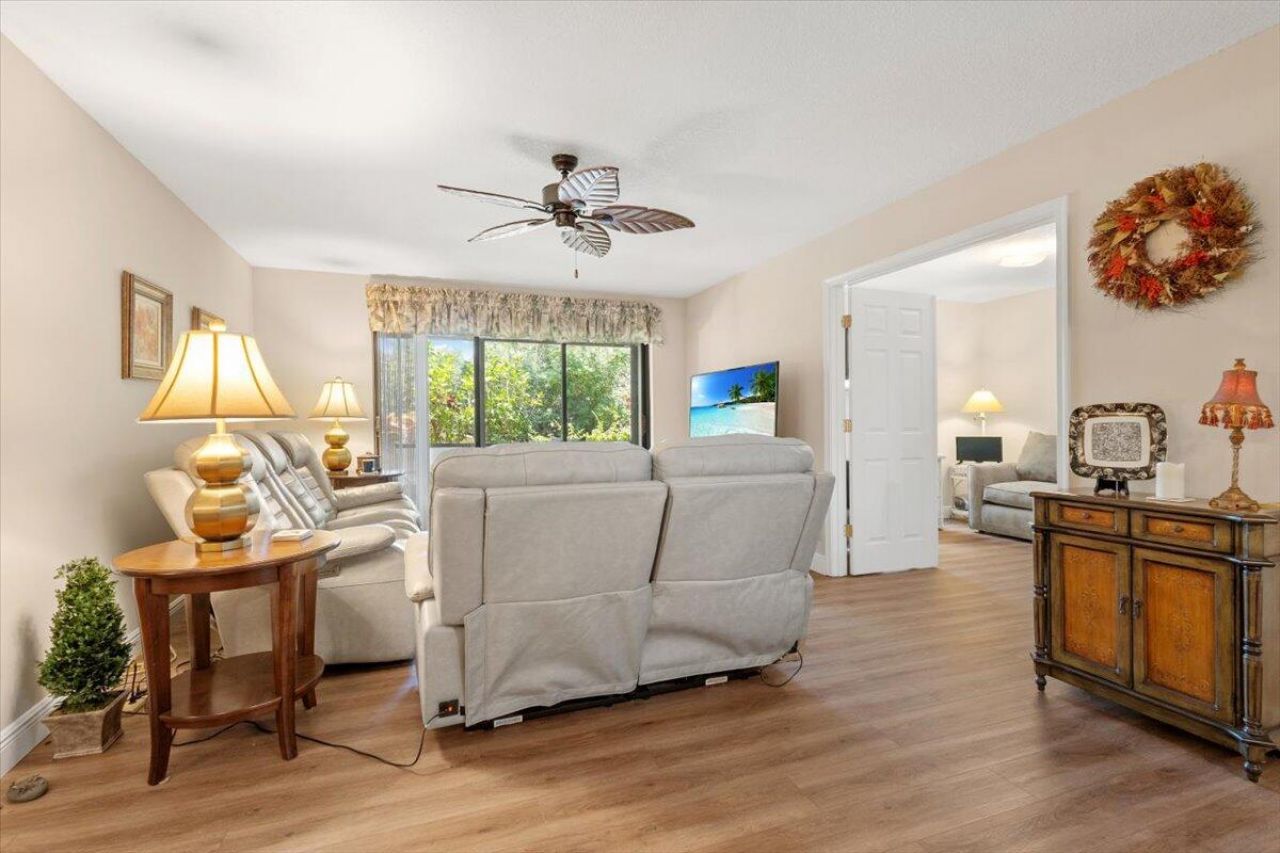 1995 SW Silver Pine Way, Unit Bldg 119 H, Palm City, FL 34990 Photo