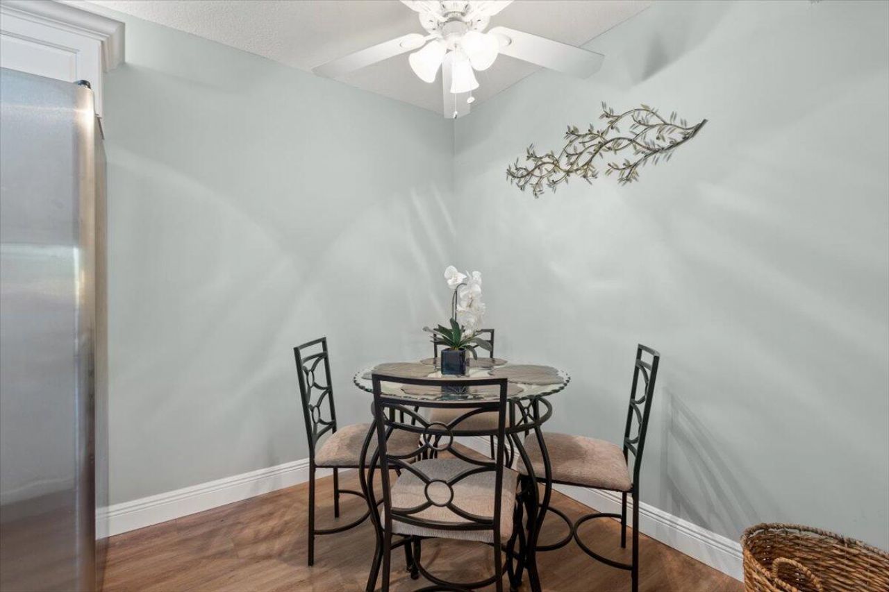 1995 SW Silver Pine Way, Unit Bldg 119 H, Palm City, FL 34990 Photo