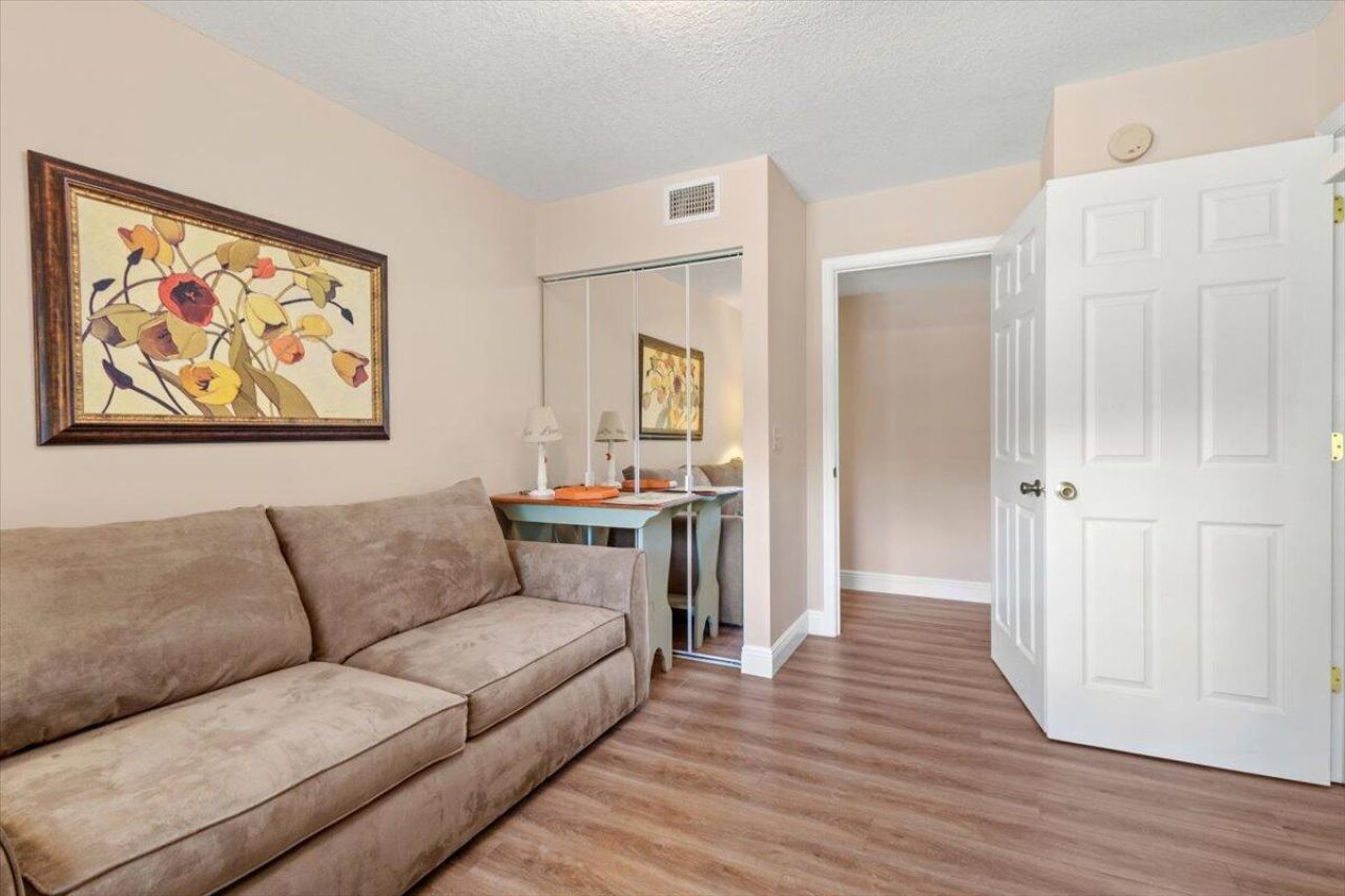 1995 SW Silver Pine Way, Unit Bldg 119 H, Palm City, FL 34990 Photo