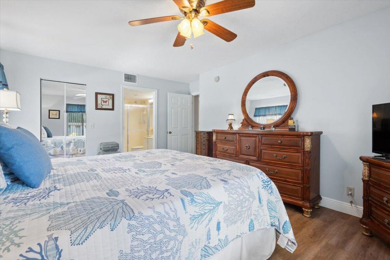 1995 SW Silver Pine Way, Unit Bldg 119 H, Palm City, FL 34990 Photo