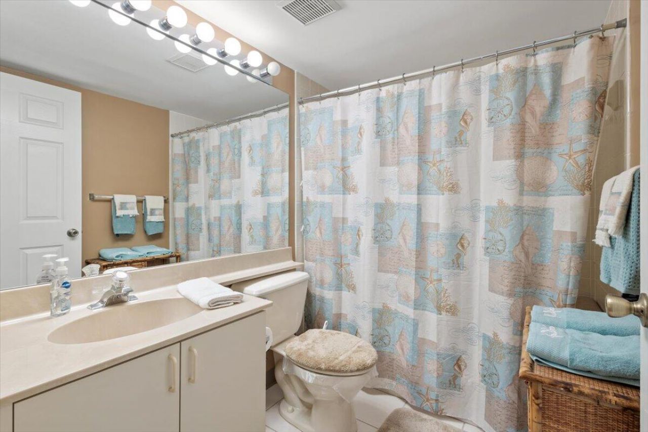 1995 SW Silver Pine Way, Unit Bldg 119 H, Palm City, FL 34990 Photo