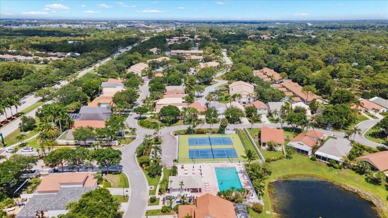 1995 SW Silver Pine Way, Unit Bldg 119 H, Palm City, FL 34990 Photo