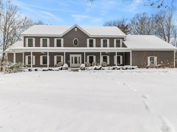 2001 Depot Street, Manchester, VT 05255