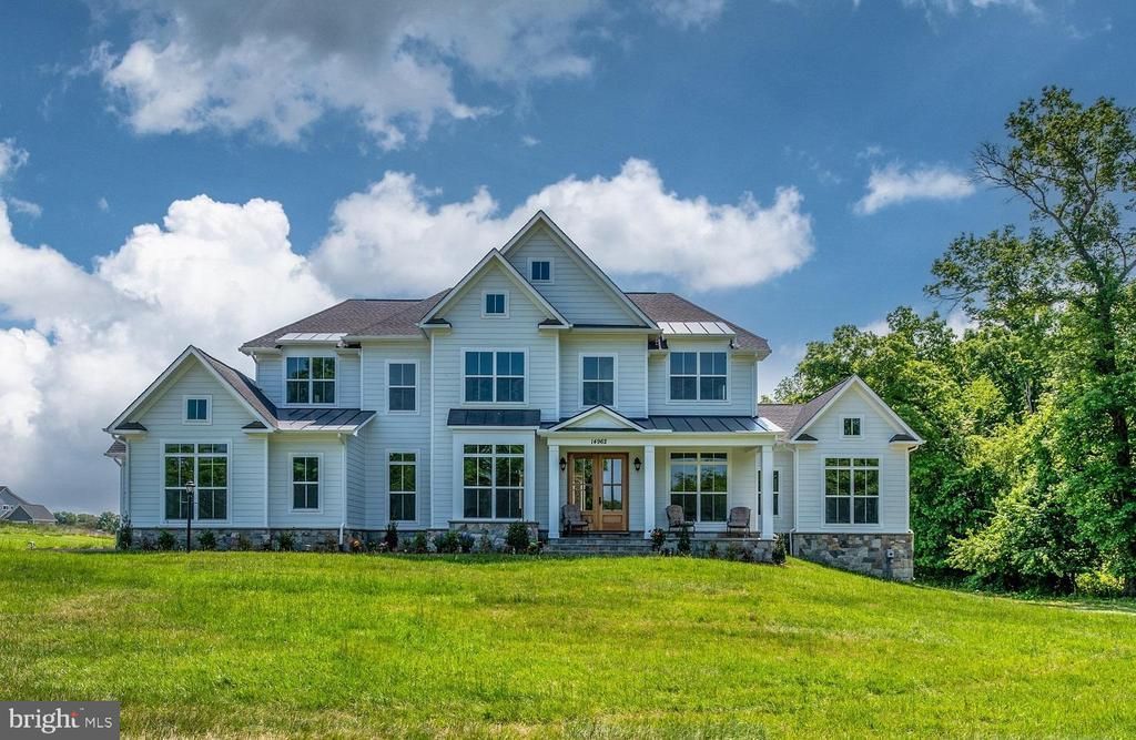 Hurley Lane, Paeonian Springs, VA 20129 Main Photo