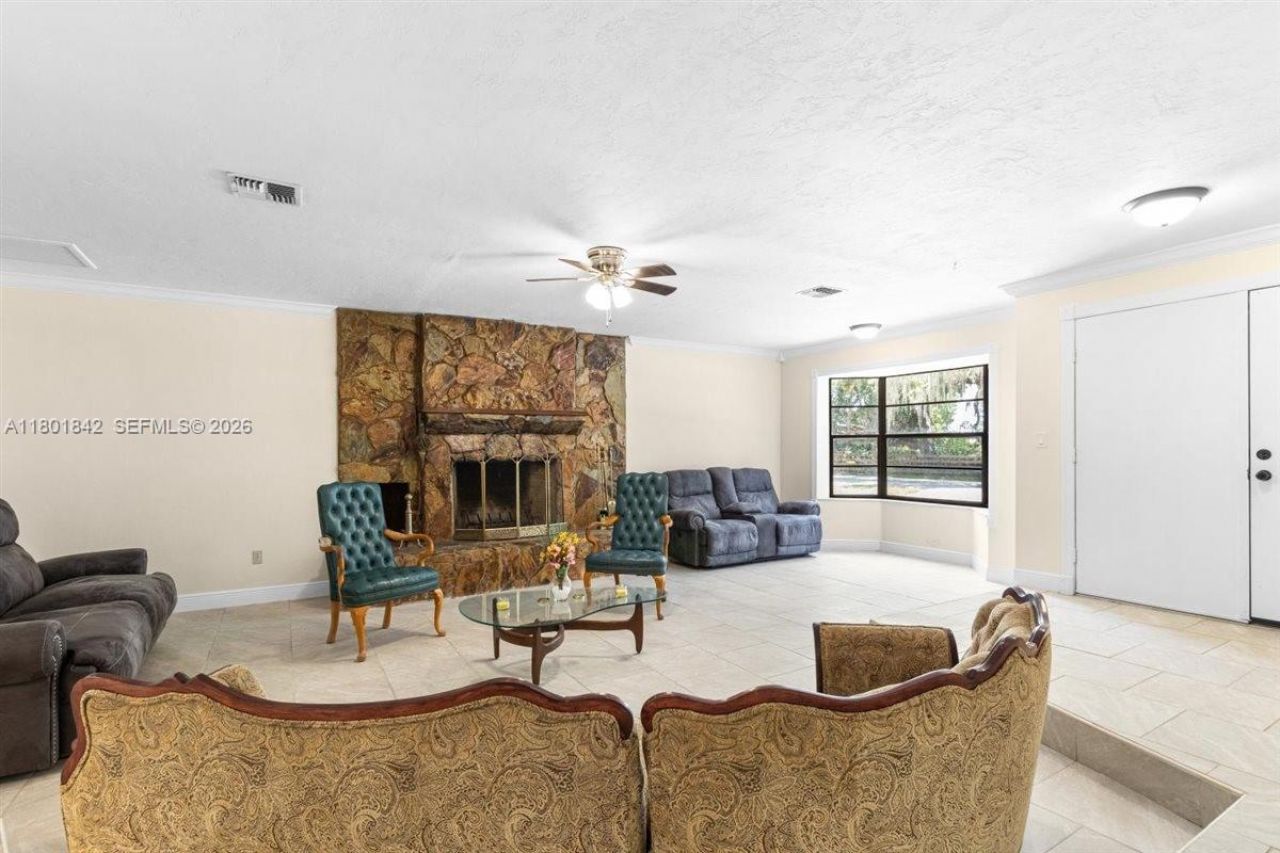 2141 Oak Beach Blvd, Sebring, FL 33875 Photo