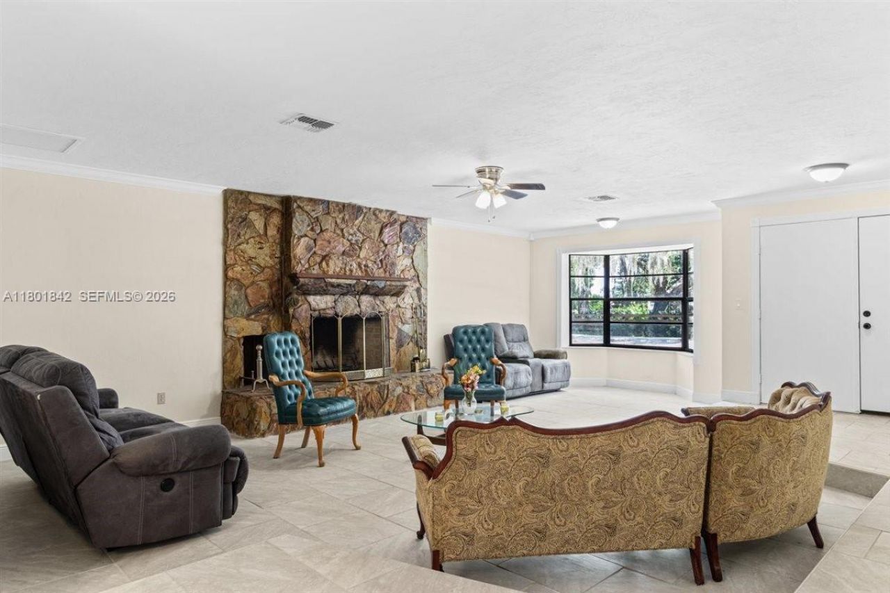 2141 Oak Beach Blvd, Sebring, FL 33875 Photo