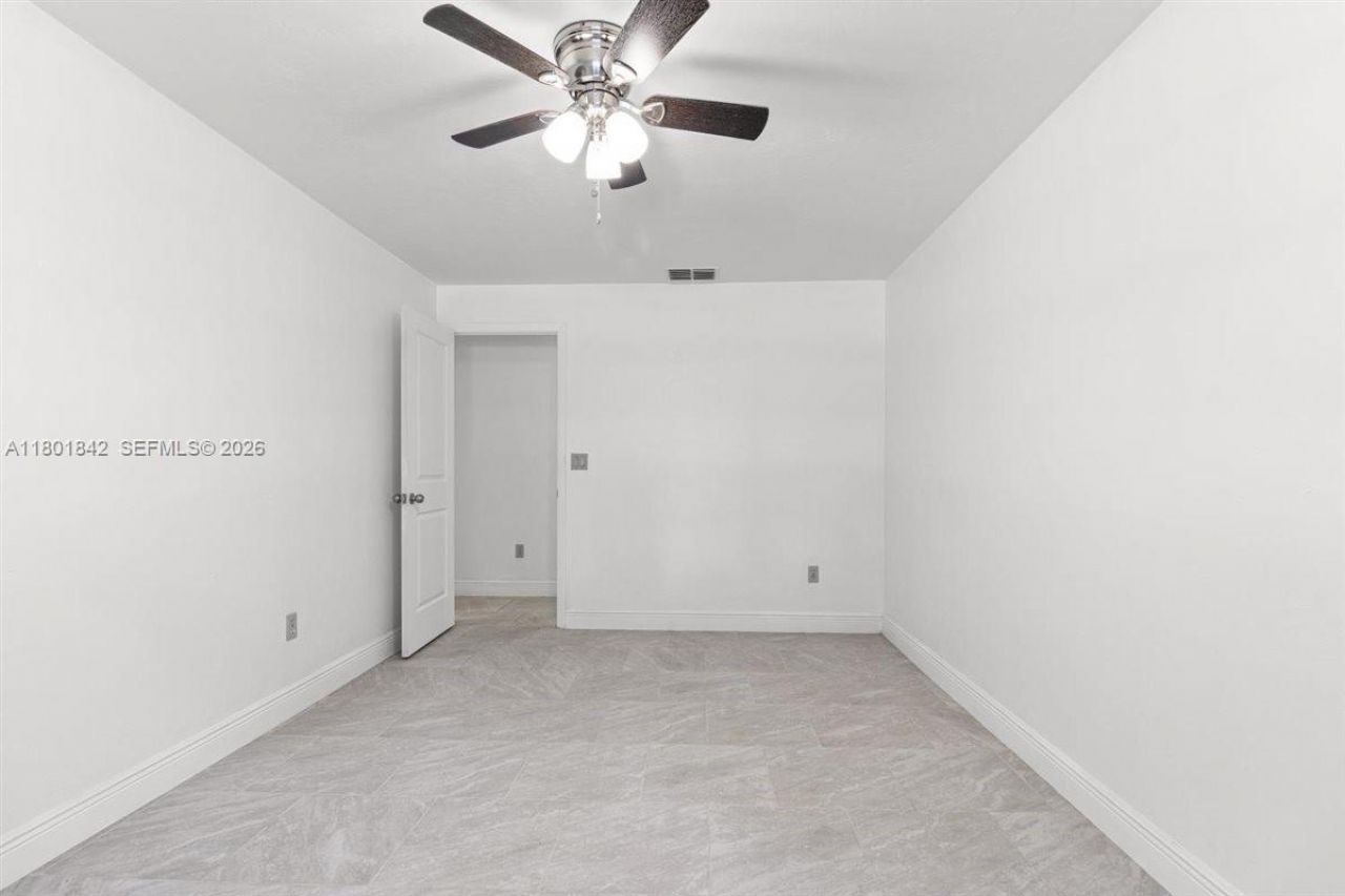 2141 Oak Beach Blvd, Sebring, FL 33875 Photo