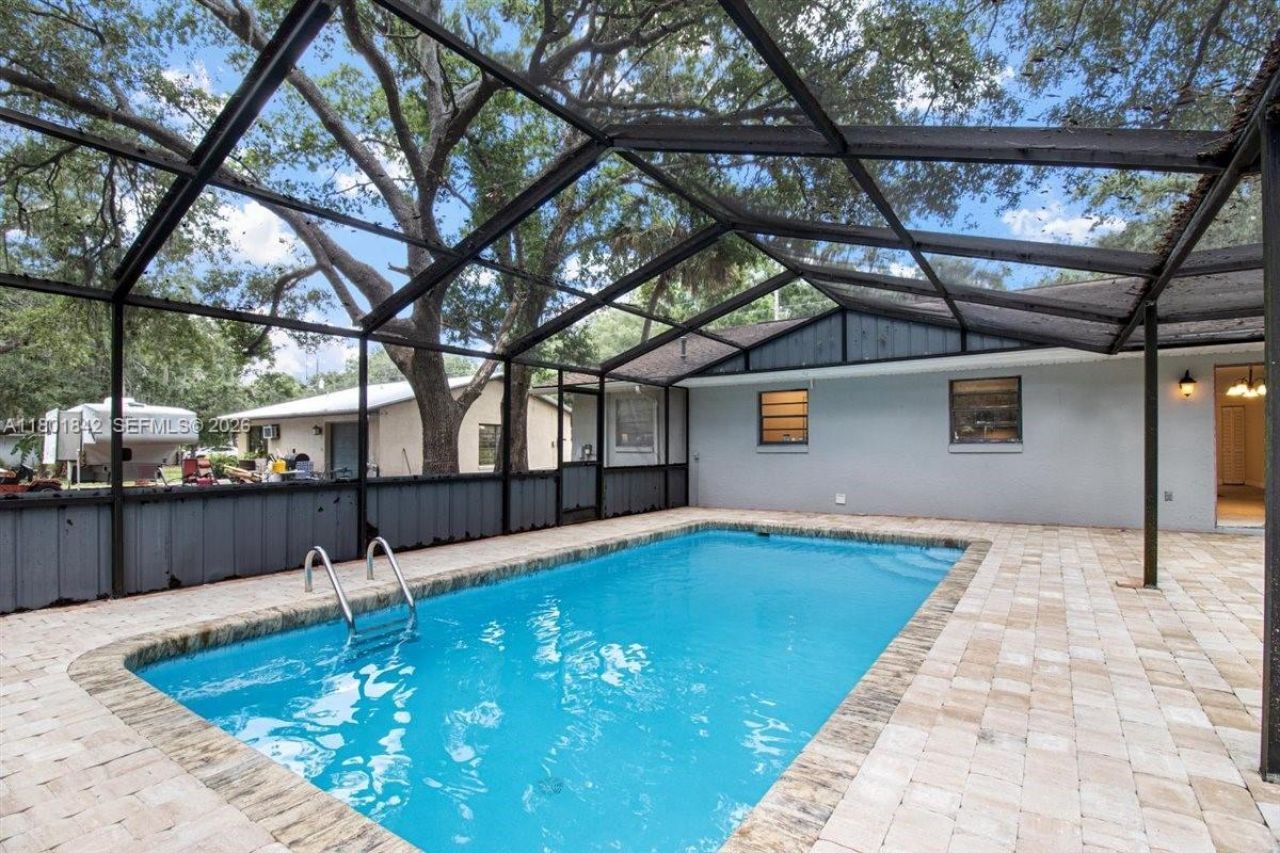 2141 Oak Beach Blvd, Sebring, FL 33875 Photo