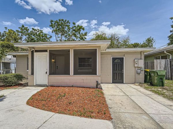 108 N TRUETT STREET, LEESBURG, FL 34748