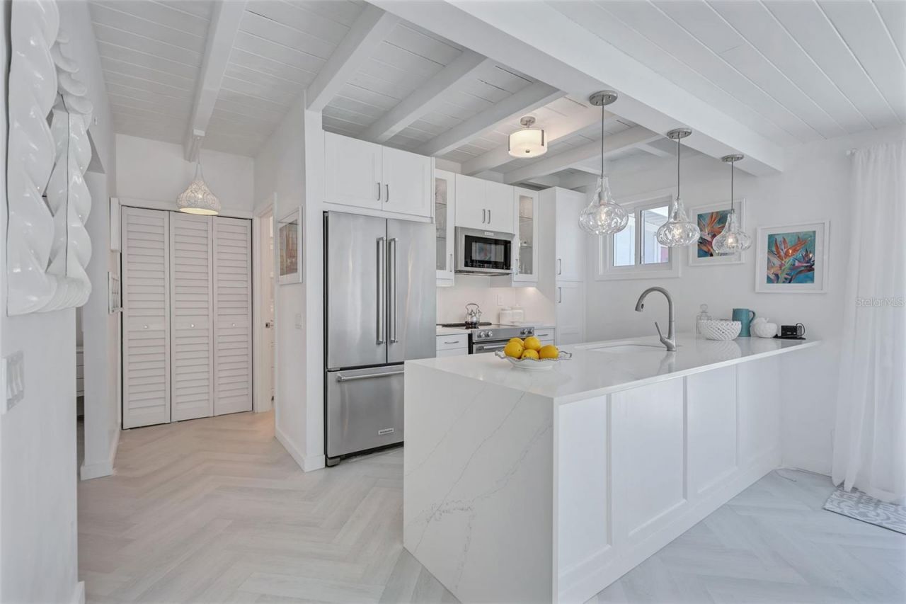 643 Calle Del Otono, Sarasota, FL 34242 Photo