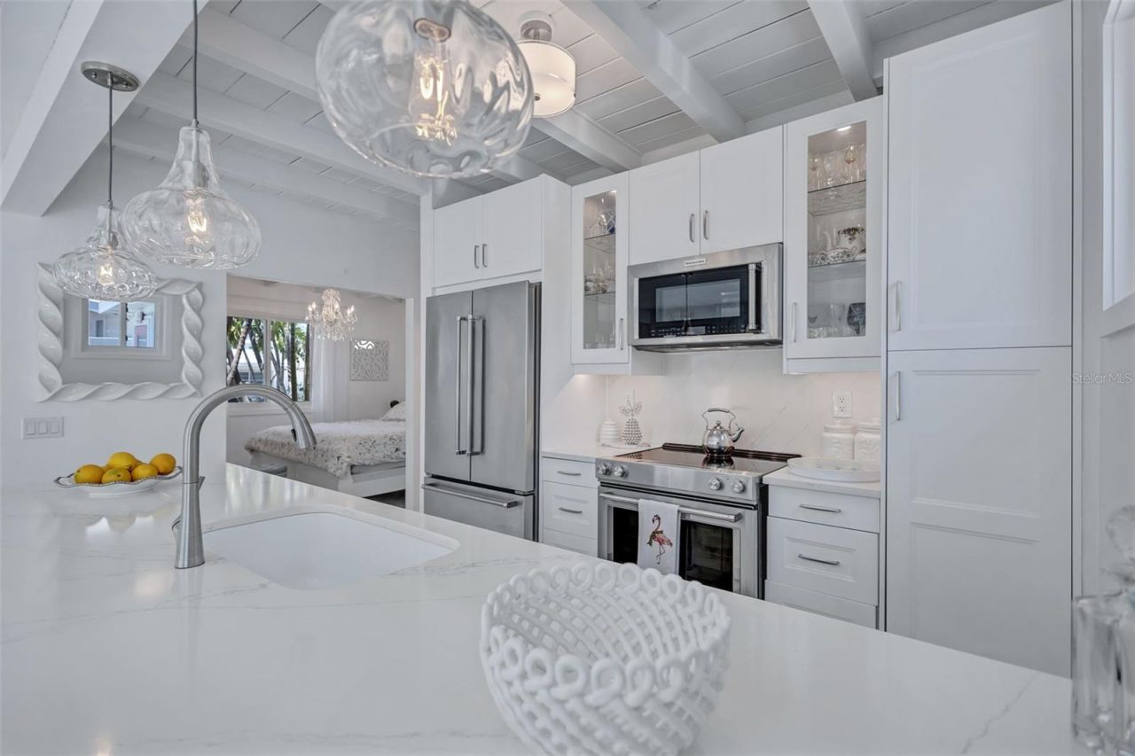 643 Calle Del Otono, Sarasota, FL 34242 Photo