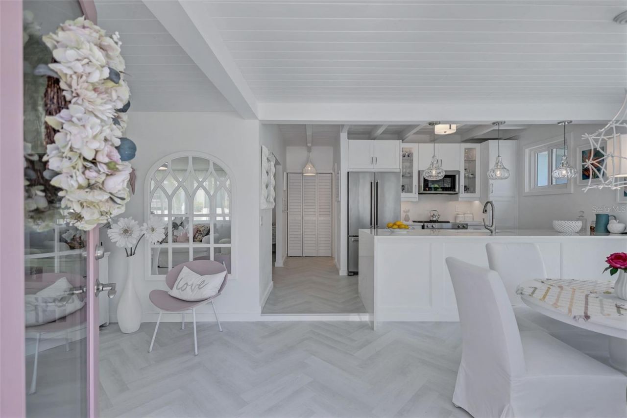 643 Calle Del Otono, Sarasota, FL 34242 Photo