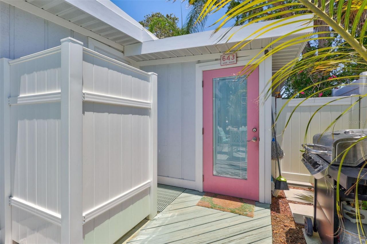 643 Calle Del Otono, Sarasota, FL 34242 Photo