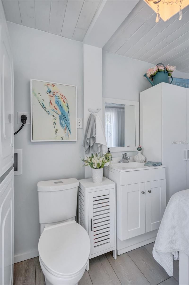 643 Calle Del Otono, Sarasota, FL 34242 Photo