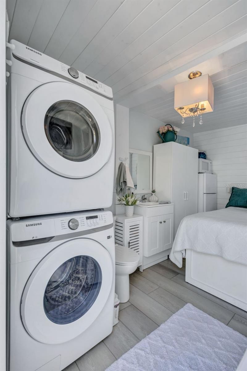 643 Calle Del Otono, Sarasota, FL 34242 Photo