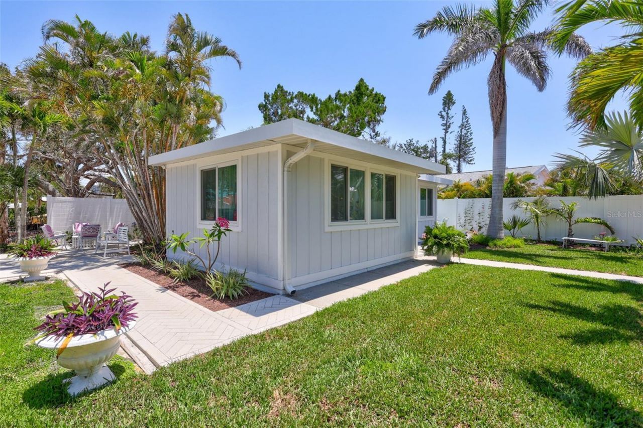 643 Calle Del Otono, Sarasota, FL 34242 Photo