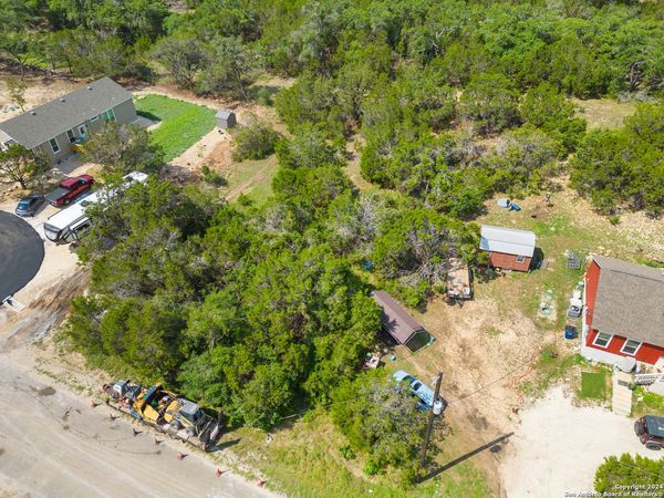 1050 Deer Run Pass, Canyon Lake, TX 78133