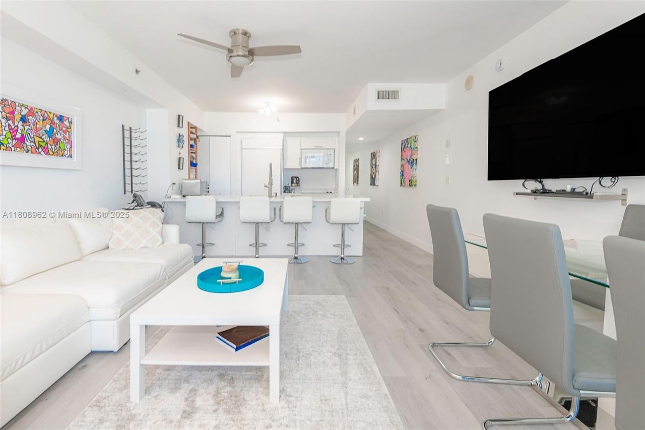 1830 S Ocean Dr, Unit 1605, Hallandale Beach, FL 33009 Photo