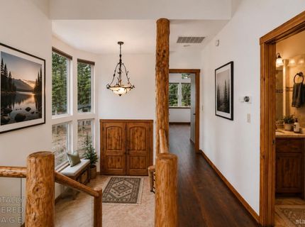 1140 Sioux Street, South Lake Tahoe, CA 96150 Photo