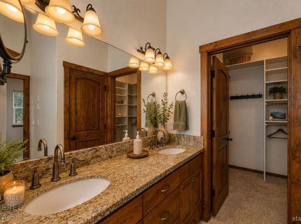 1140 Sioux Street, South Lake Tahoe, CA 96150 Photo