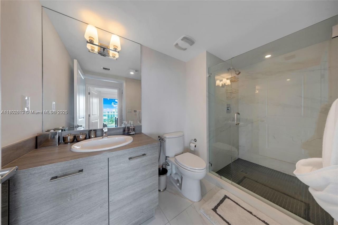 400 Sunny Isles, Unit 1106, Sunny Isles Beach, FL 33160 Photo