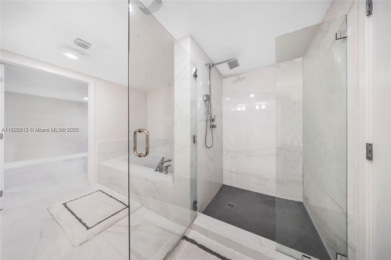 400 Sunny Isles, Unit 1106, Sunny Isles Beach, FL 33160 Photo