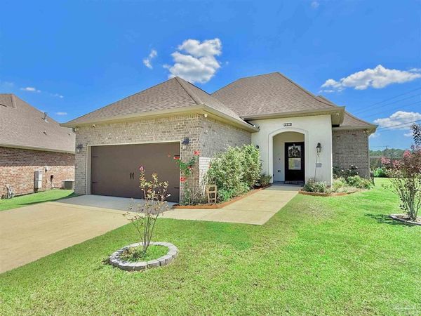 405 Waterbury Ct, Cantonment, FL 32533