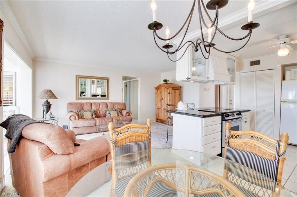 250 7th Ave S, Unit 305, Naples, FL 34102 Photo