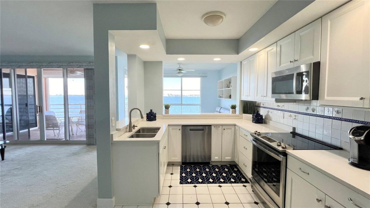 4981 Bacopa Lane S, Unit 602, Saint Petersburg, FL 33715 Photo