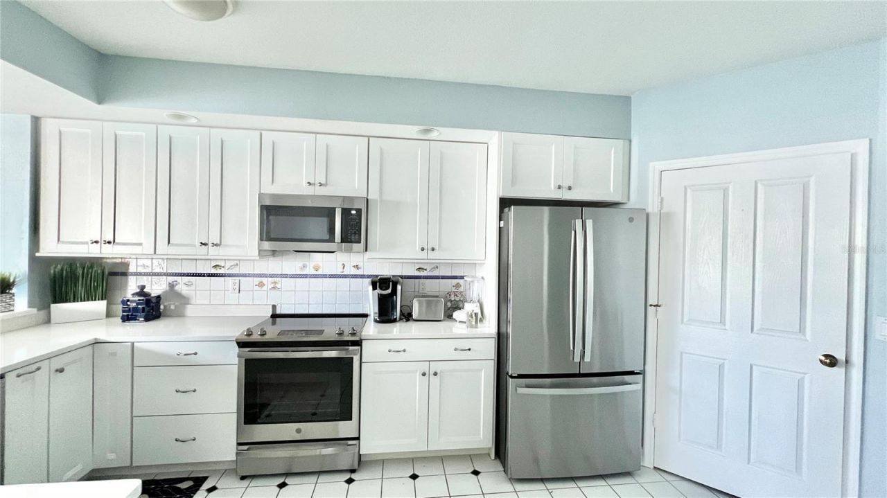 4981 Bacopa Lane S, Unit 602, Saint Petersburg, FL 33715 Photo