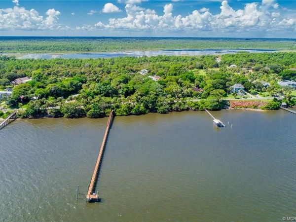 8053 S Indian River Drive, Fort Pierce, FL 34982