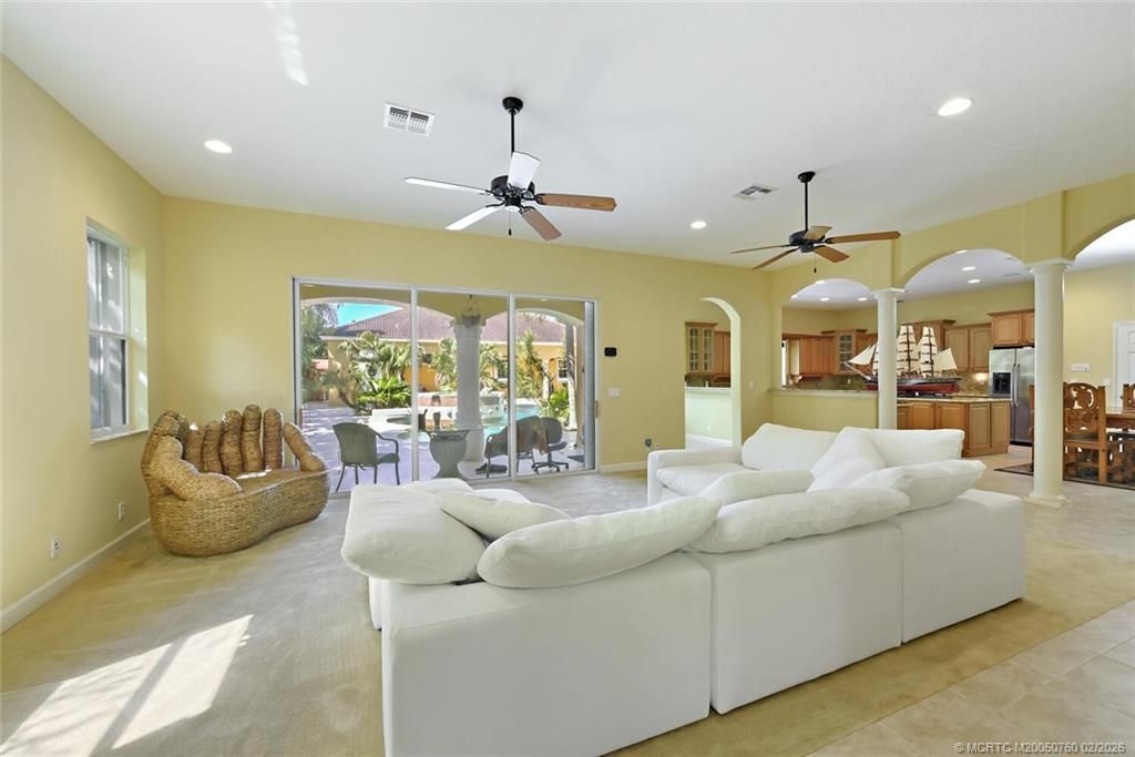 8053 S Indian River Drive, Fort Pierce, FL 34982 Photo