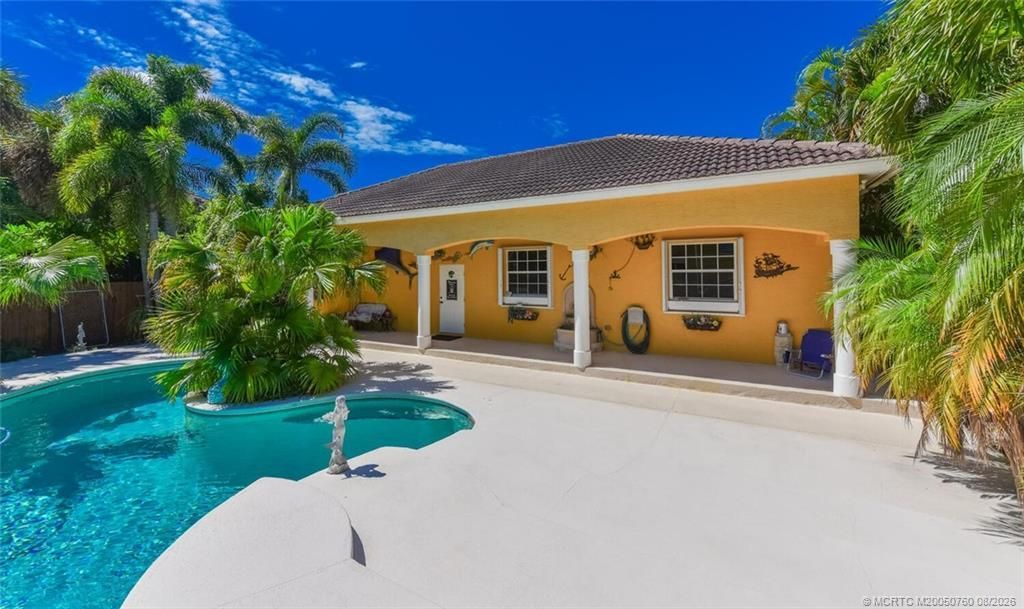 8053 S Indian River Drive, Fort Pierce, FL 34982 Photo