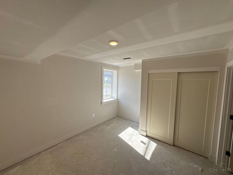 5001 Anderson Place, Unit 8, Cincinnati, OH 45227 Photo 4