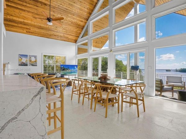 41 Mutiny Pl, Key Largo, FL 33037