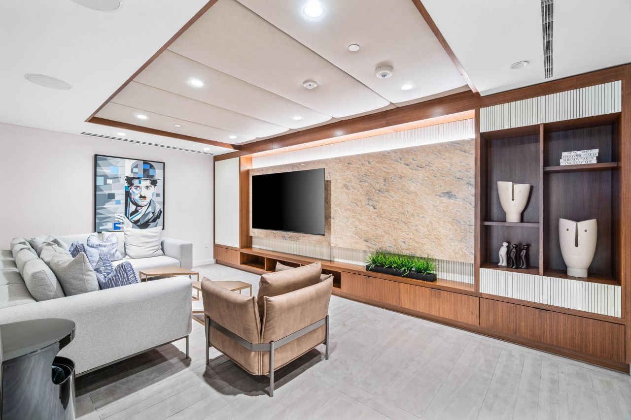 220 SE Mizner Boulevard, Unit 609, Boca Raton, FL 33432 Photo