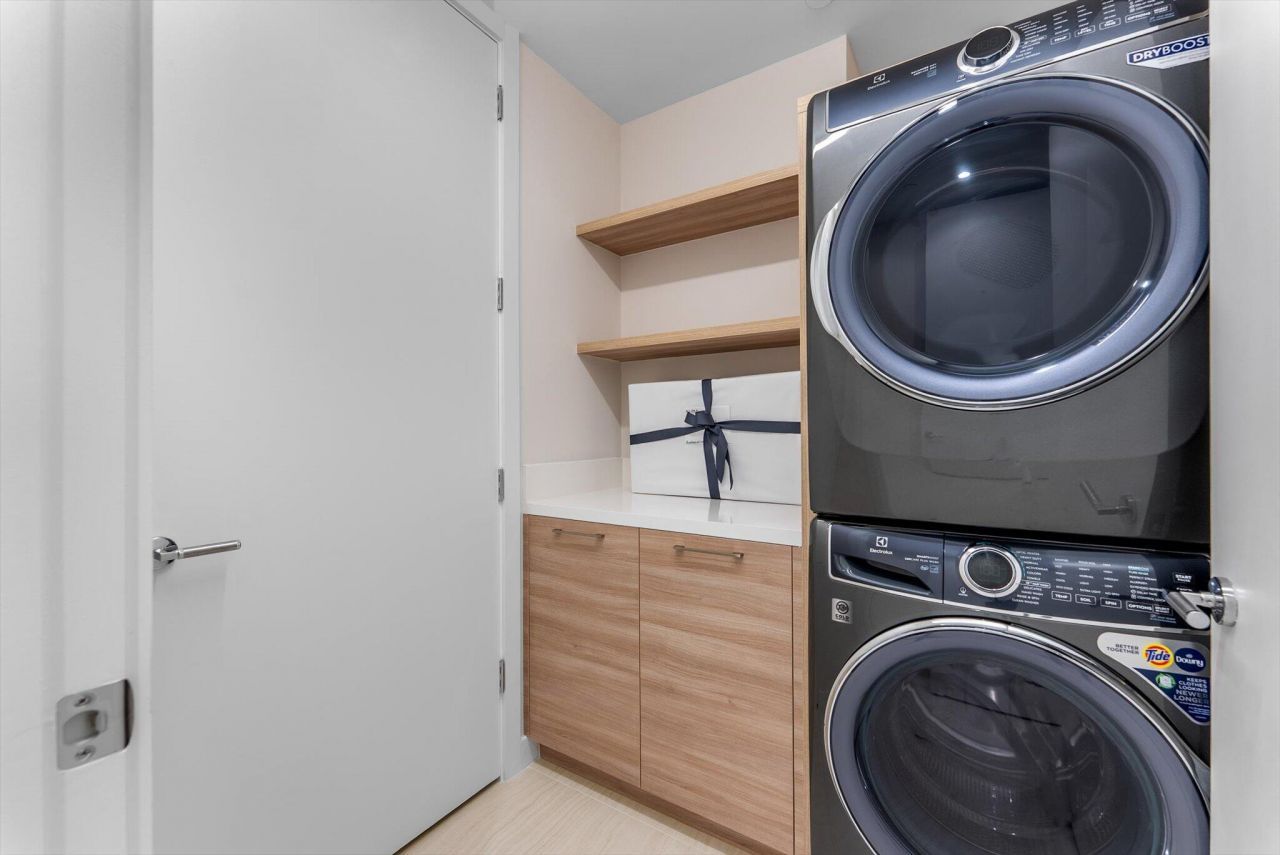 220 SE Mizner Boulevard, Unit 609, Boca Raton, FL 33432 Photo