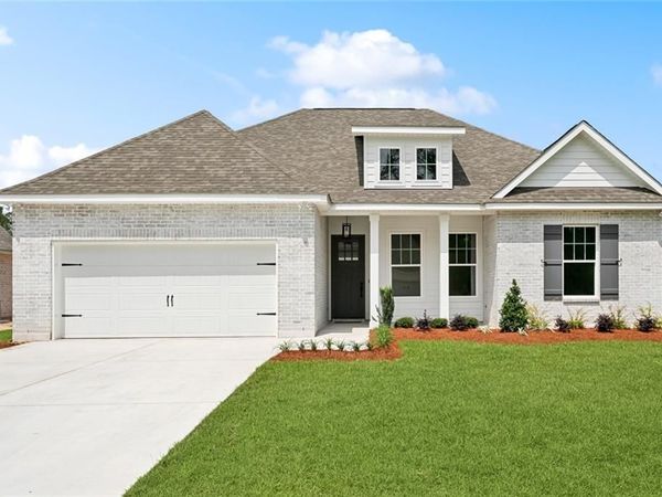 72669 ROBINDALE Drive, Covington, LA 70435