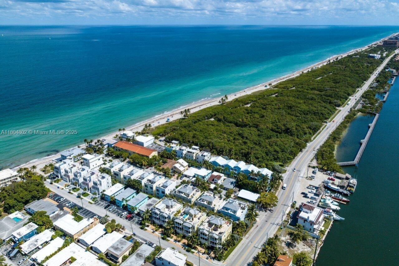 5515 N Surf Rd, Hollywood, FL 33019 Photo