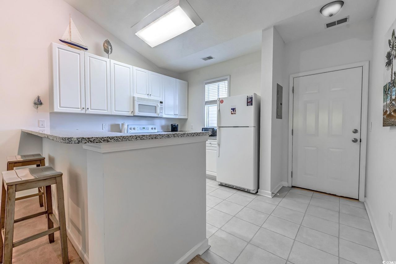 601 N Hillside Dr. Photo 22