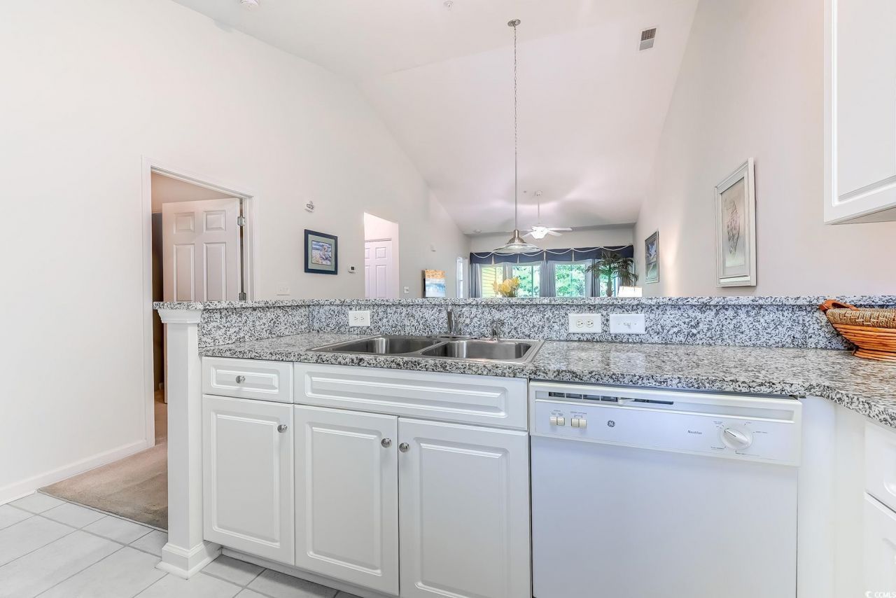 601 N Hillside Dr. Photo 24