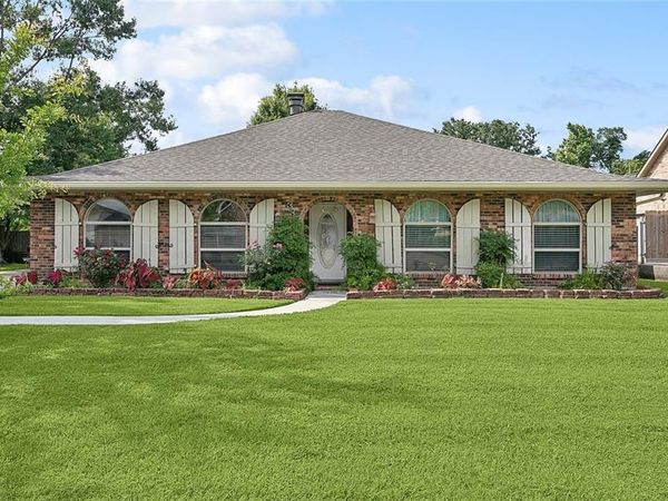 335 DEVON Road, LaPlace, LA 70068