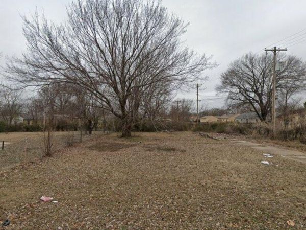 4986 N Trenton Avenue , Tulsa, OK 74126