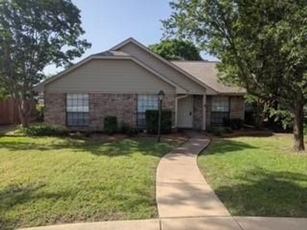 3818 Missouri Street, Sachse, TX 75048
