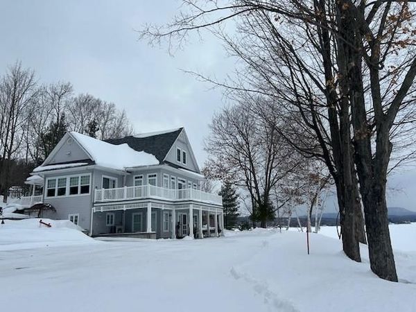 57 Farrants Point, Newport City, VT 05855